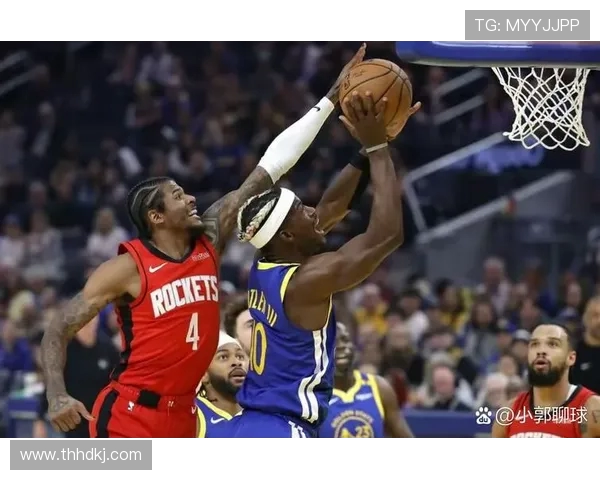 勇士队力克火箭队以122比103取得胜利展现强大团队实力